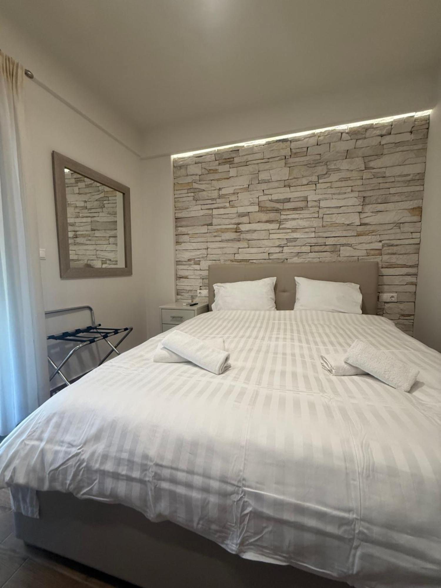 Aqua Mare Luxury Apartments Paralía エクステリア 写真